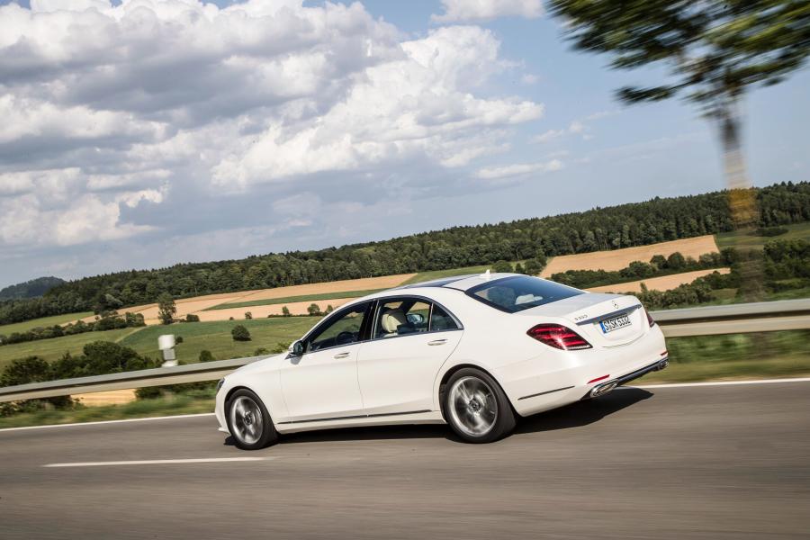  Mercedes-Benz S560 Lang 2017 года  (WW) (фото 40 из 50)